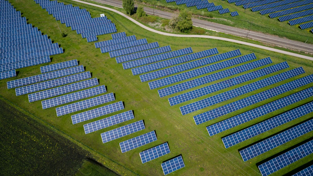Structural engineering guidelines for mounting rigid 400W photovoltaic modules t