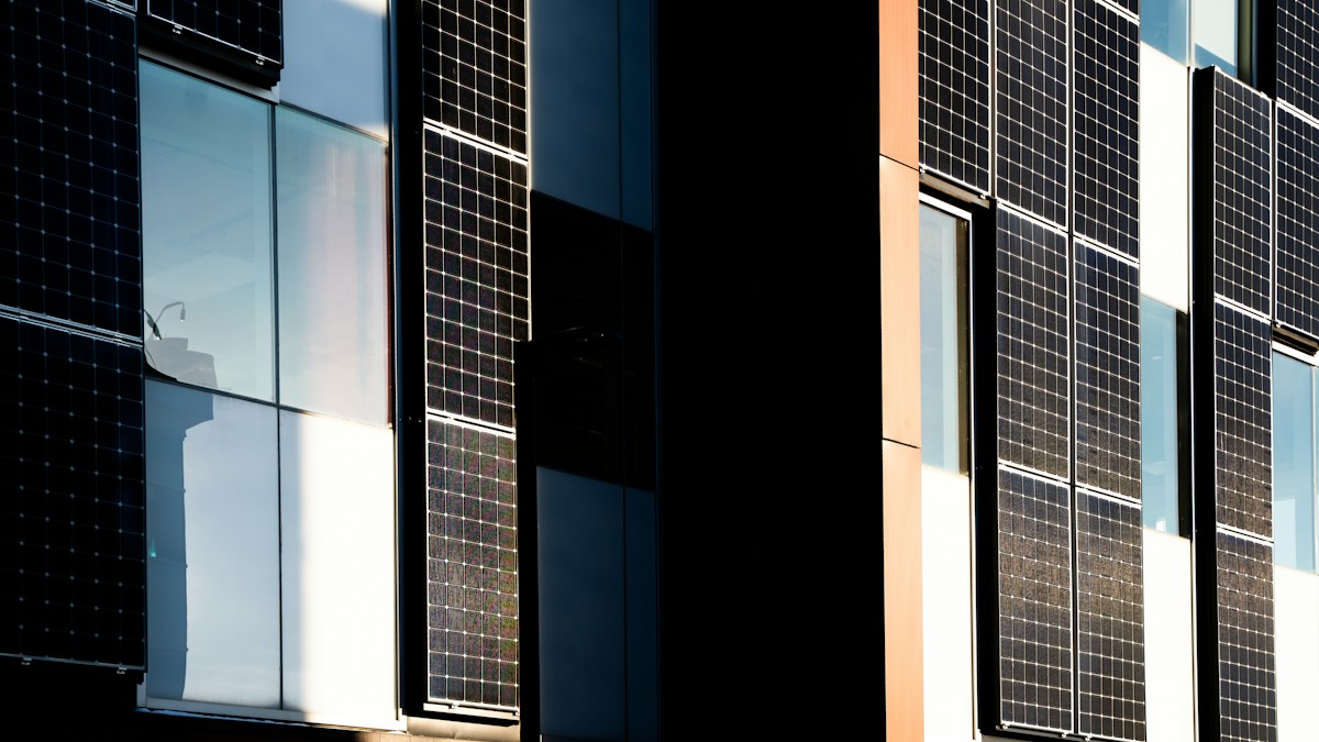 Field measurement of dual-glass bifacial photovoltaic modules: evaluating rear-s