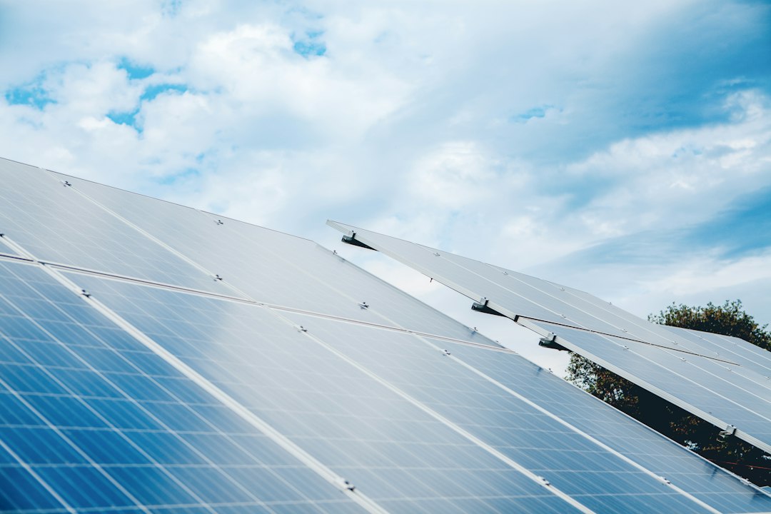 Step-by-Step Guide to Sizing and Installing an 800W Balcony Solar System technical architecture diagram